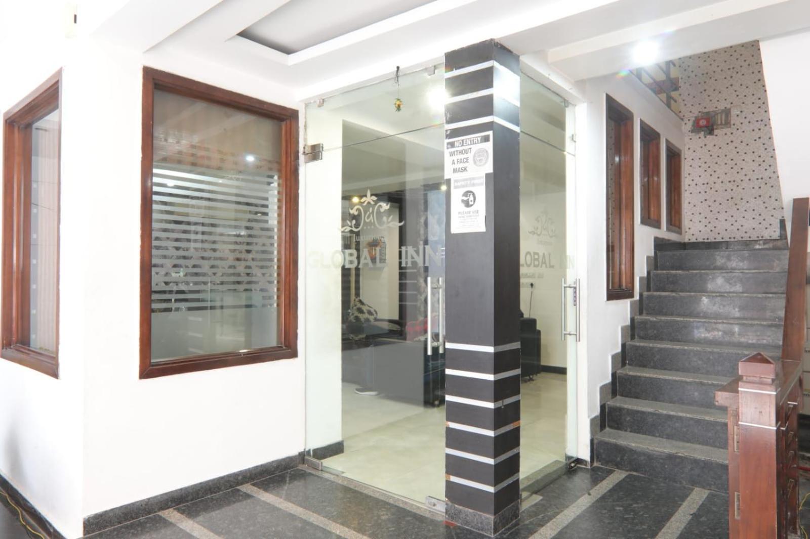 Hotel Global Inn -1 Km From Railway Station - Lift Food And Free Parking Lucknow Buitenkant foto